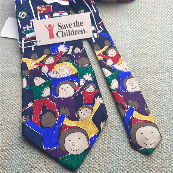 Vintage 1994 Save The Children Silk Tie Flag Art - Picture 2 of 14